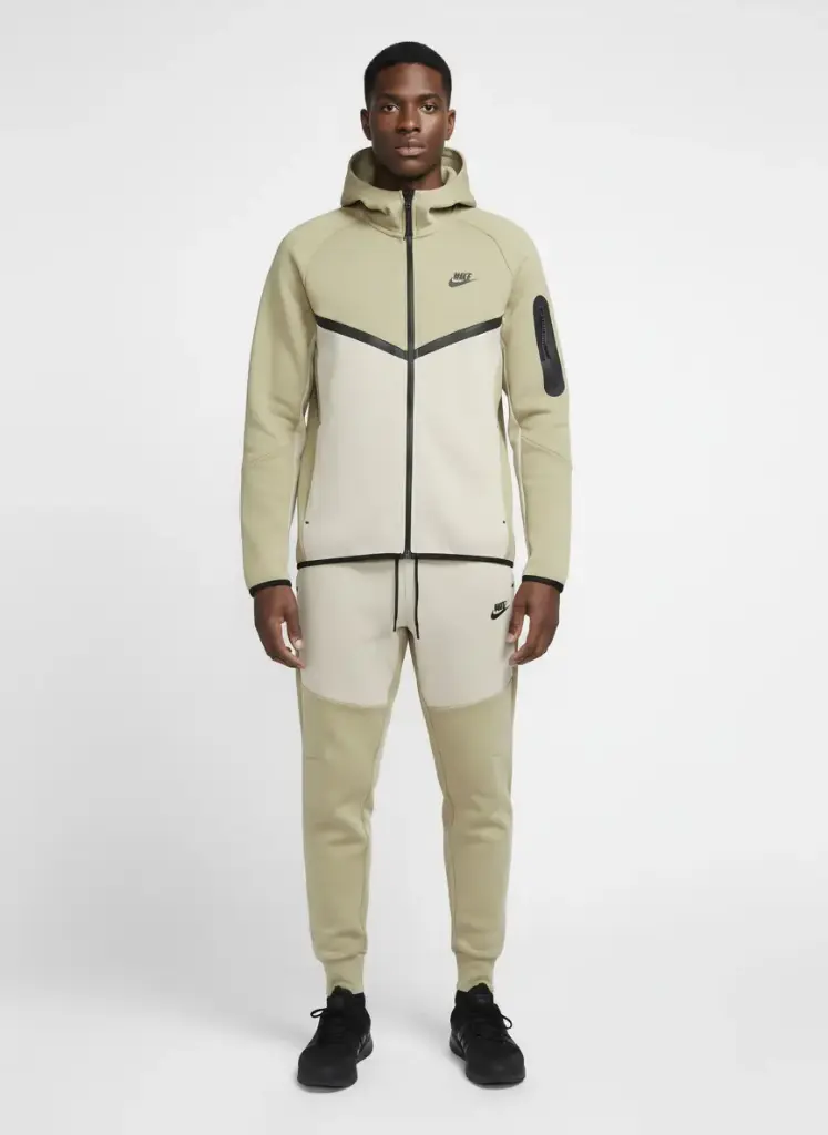 NIKE WINTER TRACKSUITS EA4137